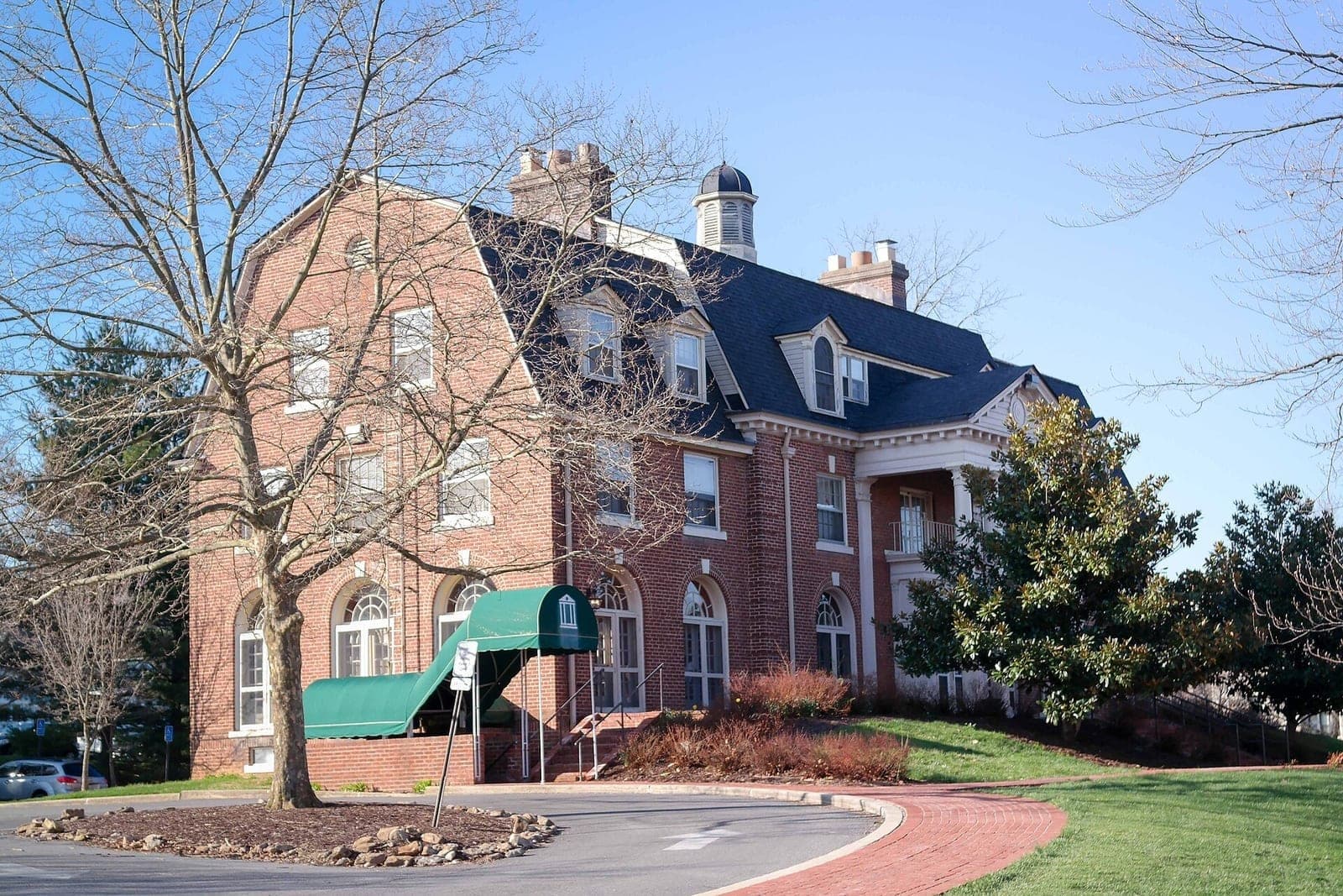 The club in 2015, three years before it came down
